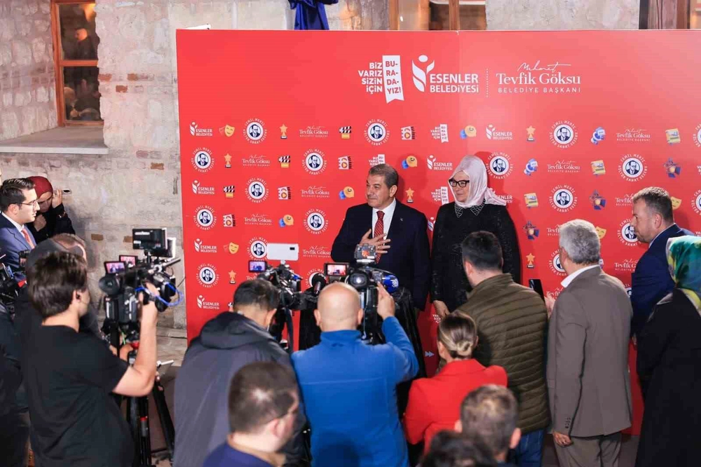 Esenler Belediyesi 2026-2027 Kültür Sanat Sezonu'nu Sezai Karakoç'a Adadı
