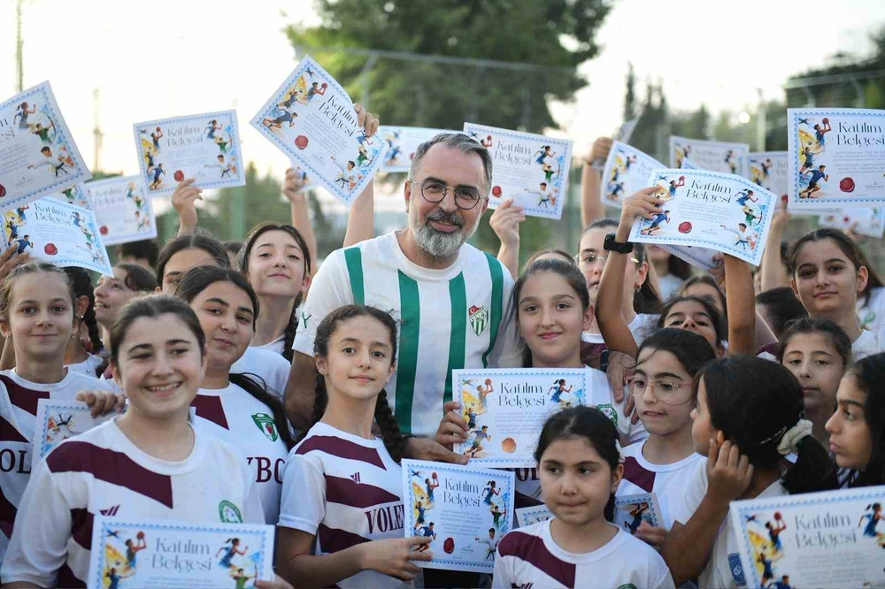 Kestel Yaz Spor Okulları Sertifika Töreniyle Kapandı