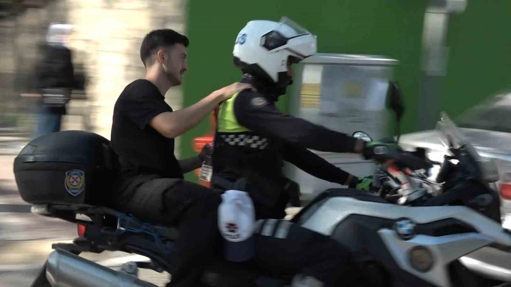 KPSS'de Kimliğini Unutan Genç İçin Anne ve Polis Seferber Oldu