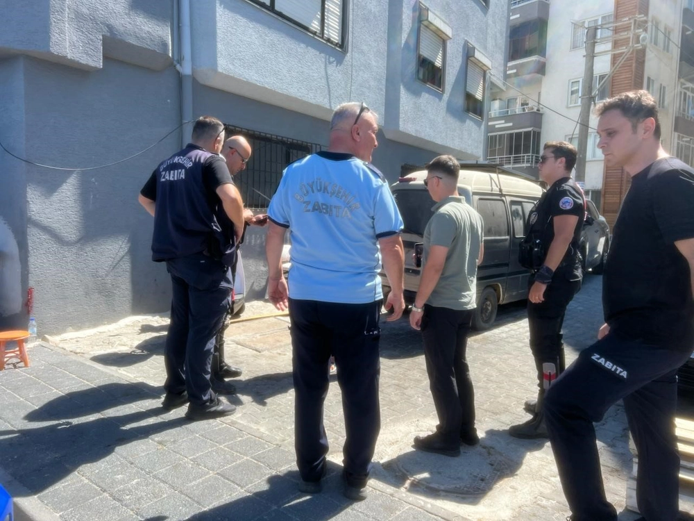 Mudanya'da Zabıta Denetiminde Arbede Zabıta Memuru Yaralandı