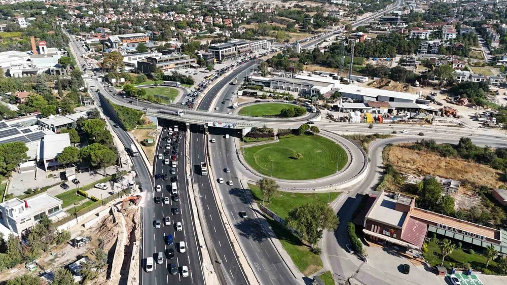 Bursa Mudanya Yolu'ndaki Yeni Geçit Köprüsü 5 Şeritle Hizmete Açıldı